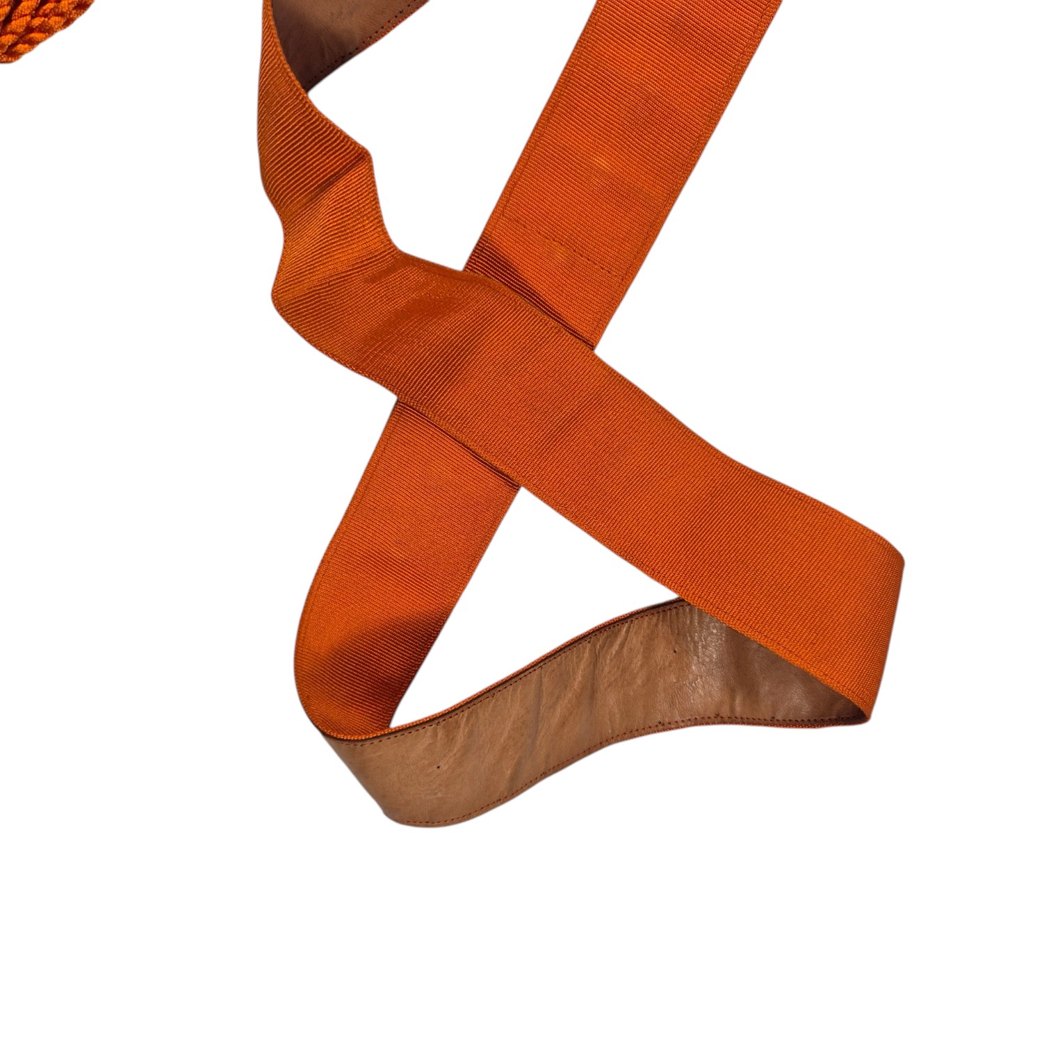 Gekleed/galasjerp(2)