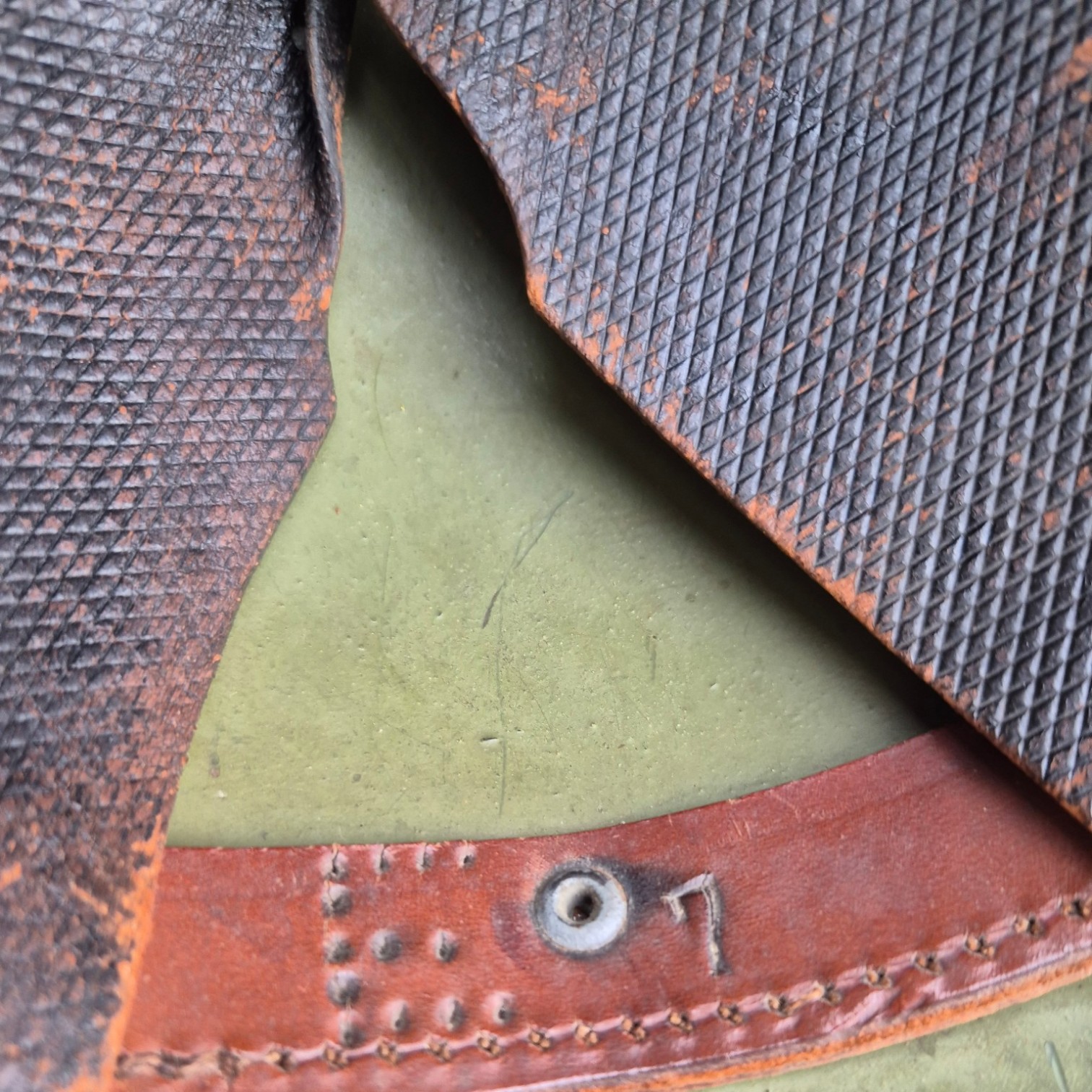 M16Dtopstaathelm(20)