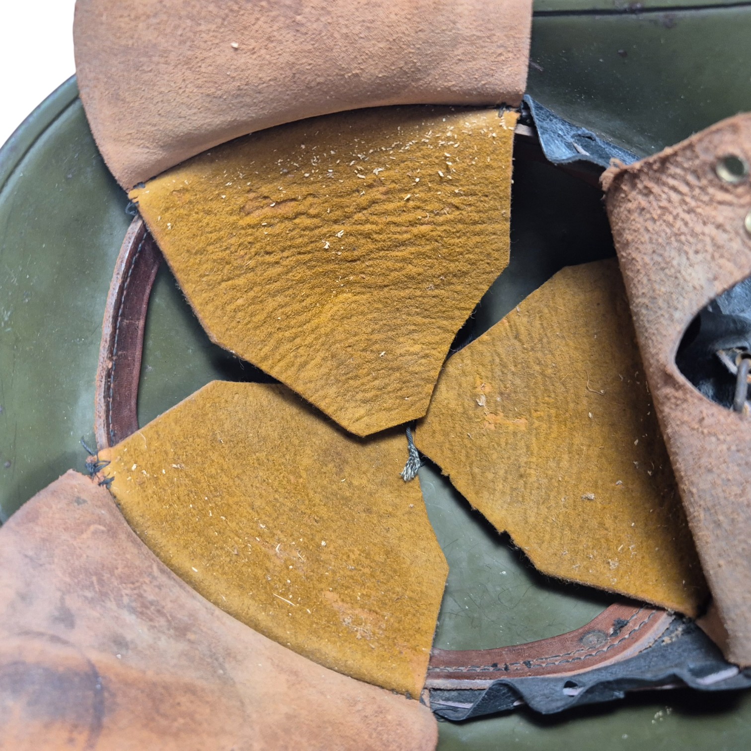 NLhelm1940devalk51e1(8)