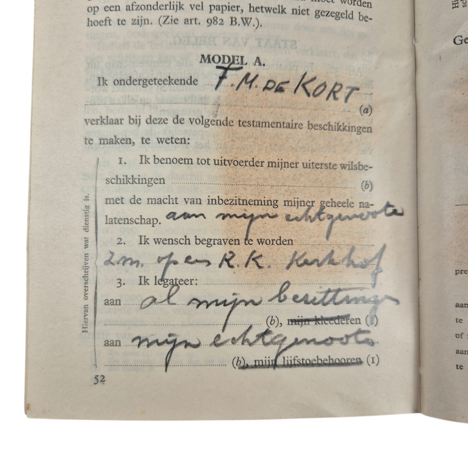 Nederlands-oorlogszakboekje-naamplaatje-en-documenten-Adjudant-onderofficier-1e-Regiment-Huzaren(8)