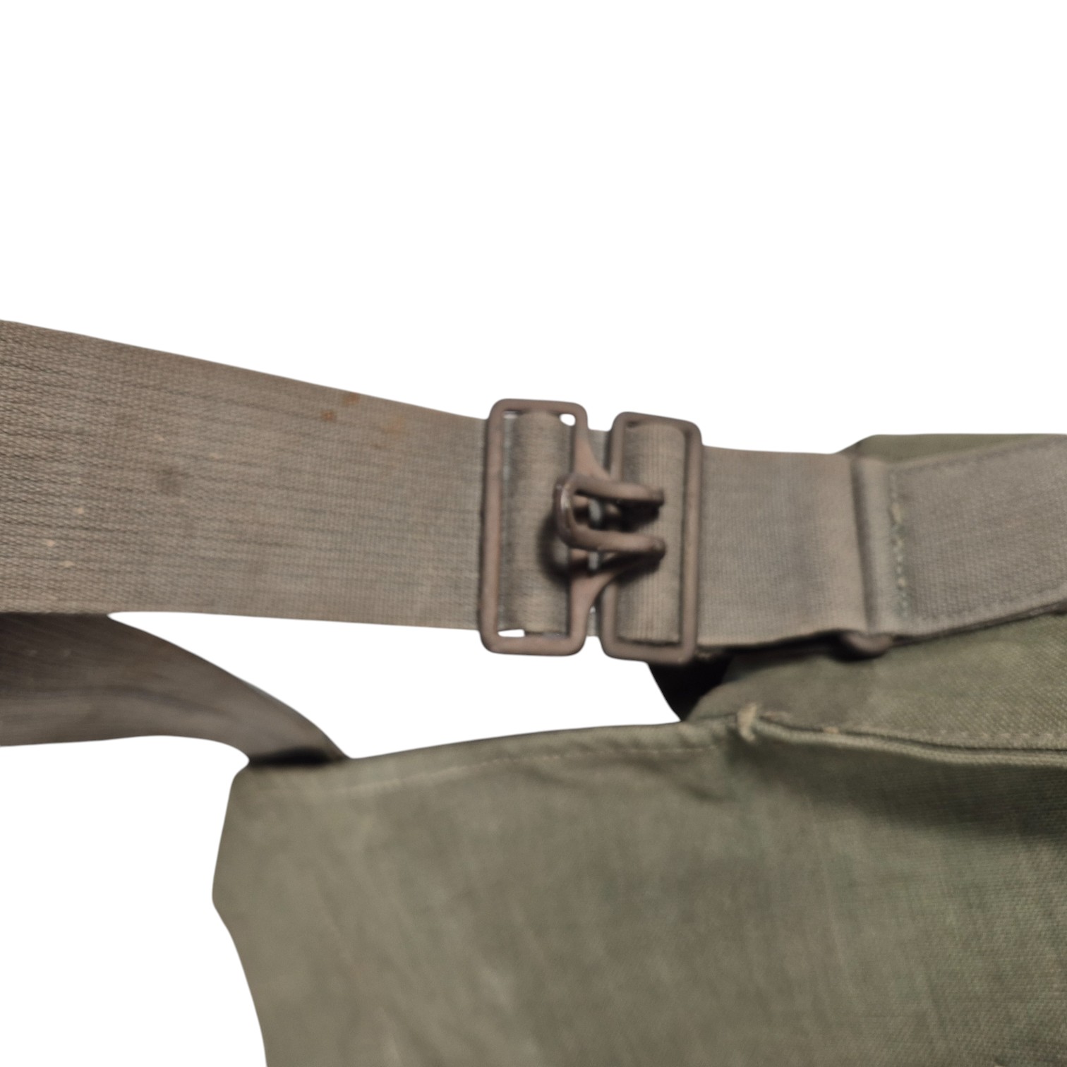 Nederlandse-Bereden-Model-G-gasmasker-set(17)