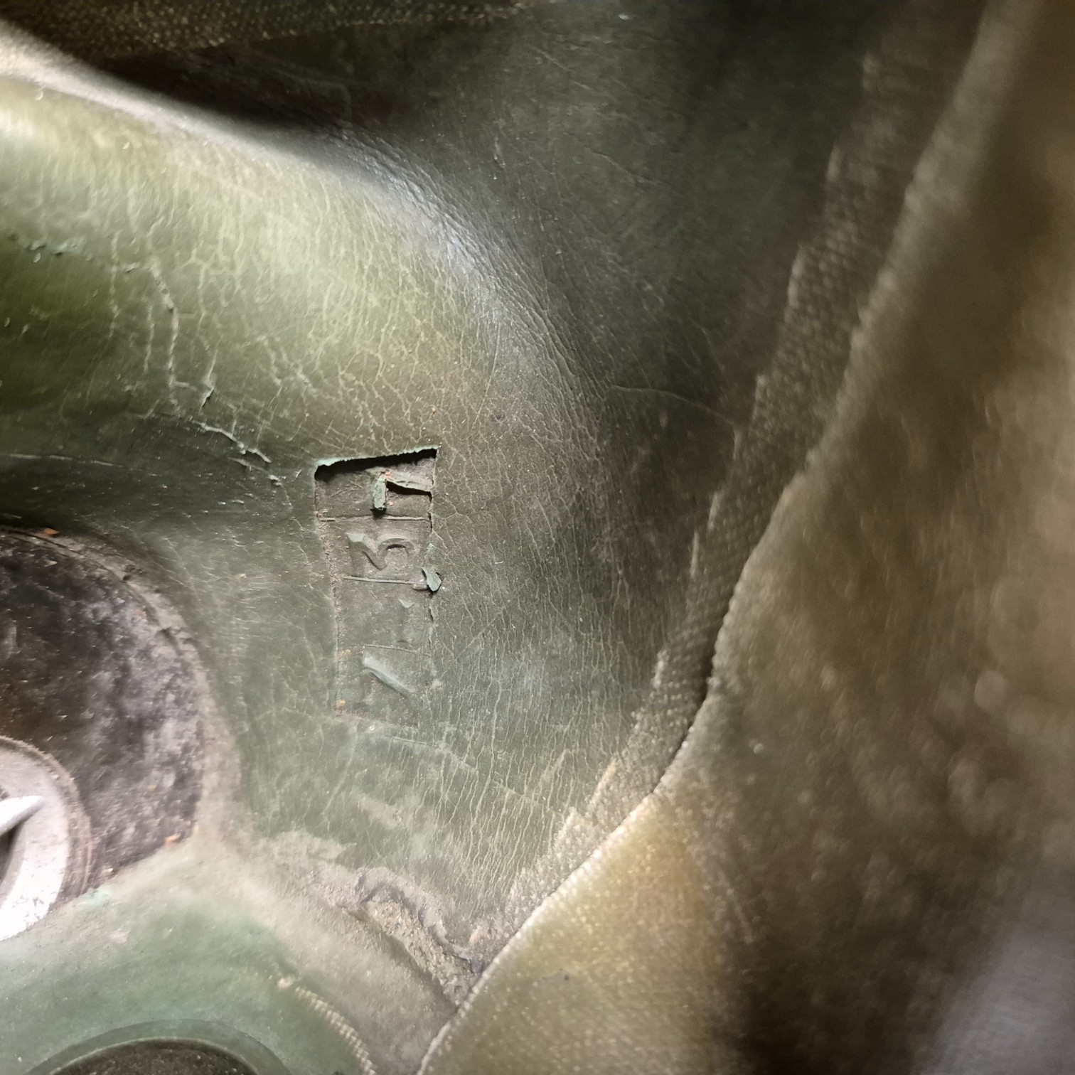 Nederlandse-Bereden-Model-G-gasmasker-set(6)