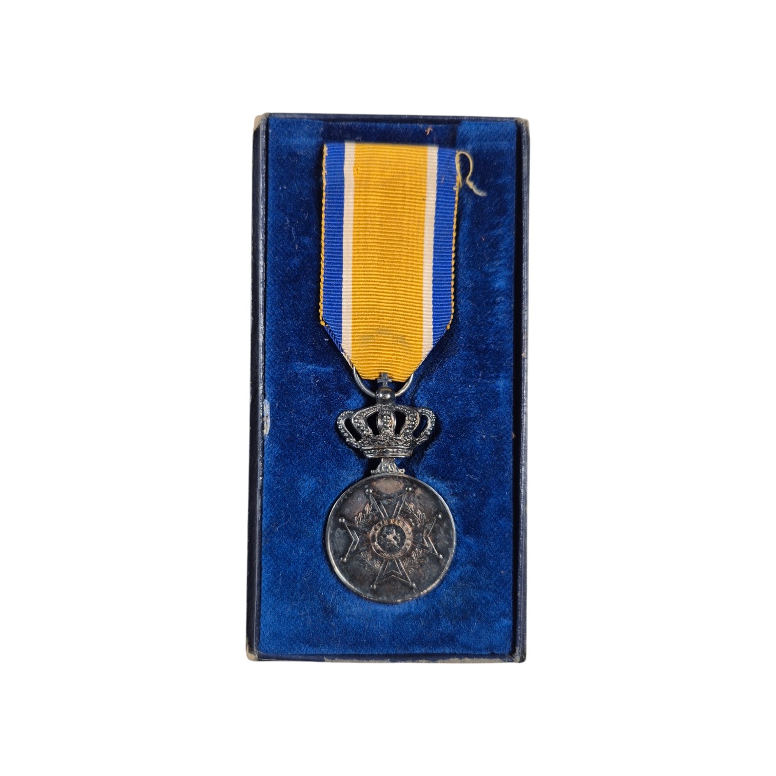 Orde-van-Oranje-Nassau-eremedaille(7)